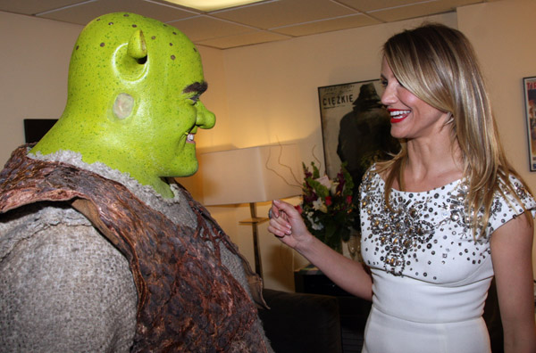 ShrekMusicalOpening_Party_a003.jpg