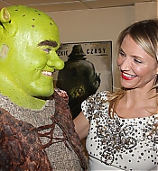 ShrekMusicalOpening_Party_a005.jpg