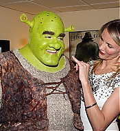 ShrekMusicalOpening_Party_a006.jpg