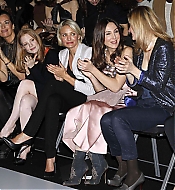 parisfw2012hc_armani_frontrow_035.jpg