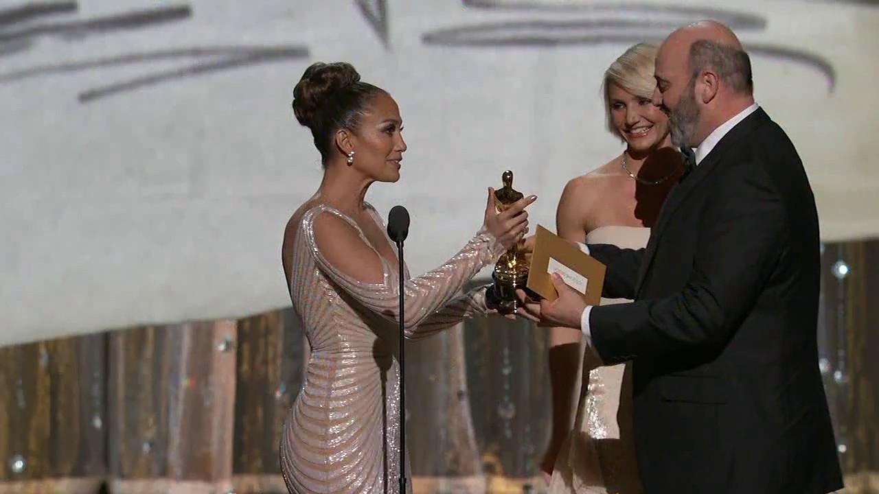 oscars2012cap_show_042.jpg