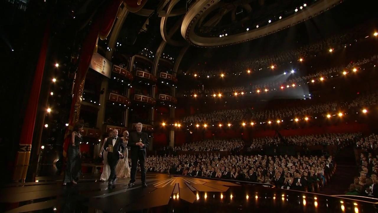 oscars2012cap_show_085.jpg