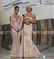 oscars2012cap_show_013.jpg