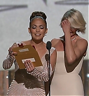 oscars2012cap_show_076.jpg