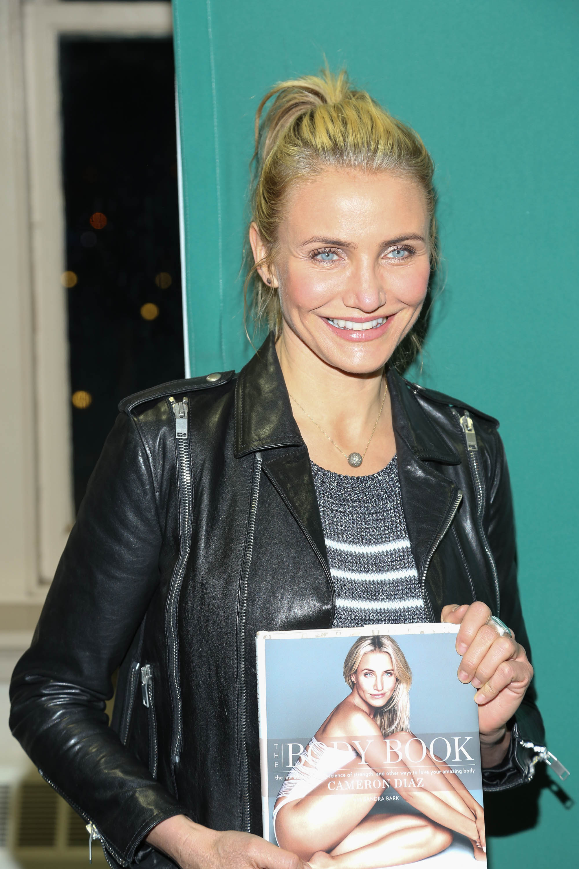 BarnesandNoblesBookSigning-21.jpg