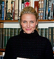 BarnesandNoblesBookSigning-12.jpg