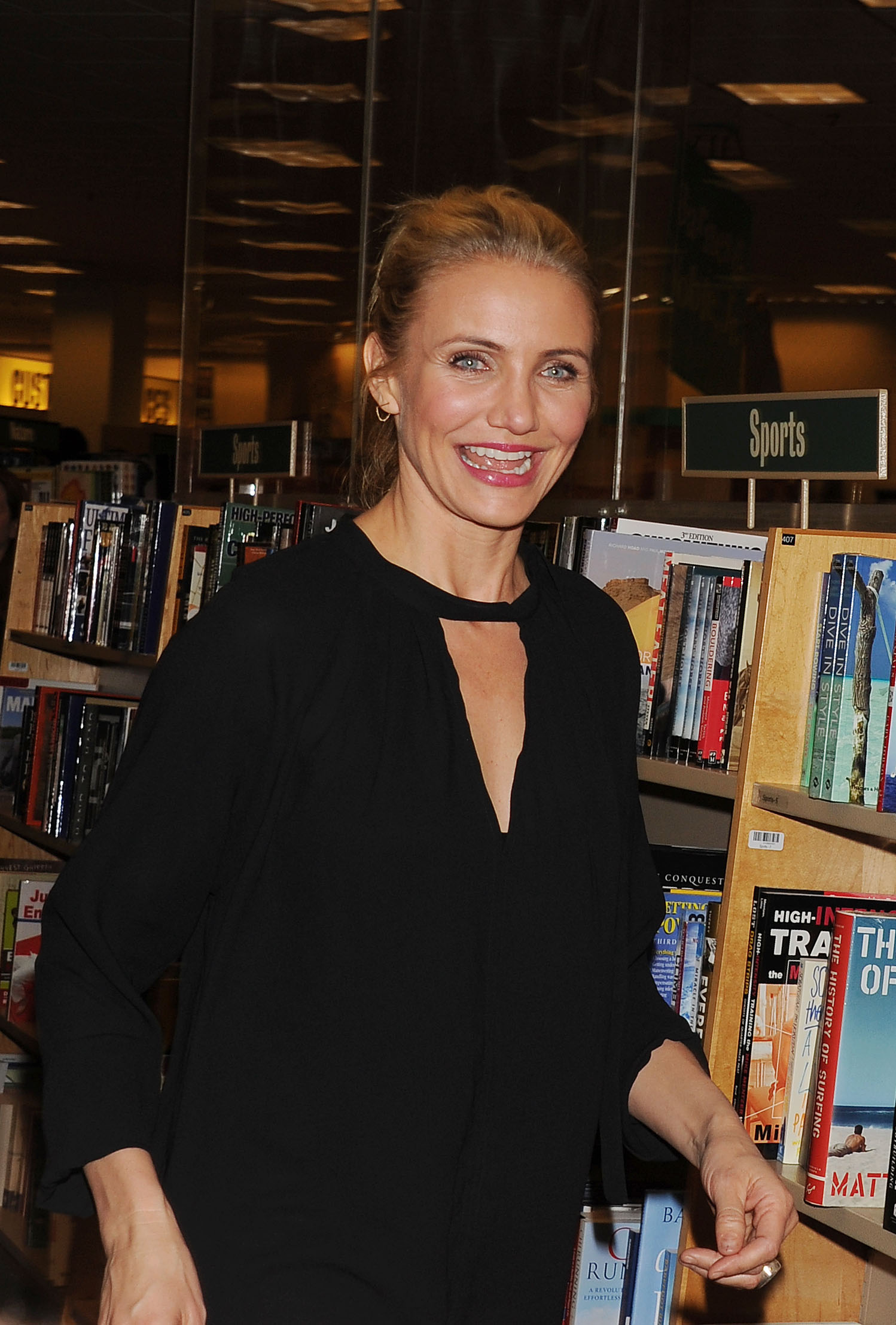 BarnesandNoblesBookSigning-049.jpg