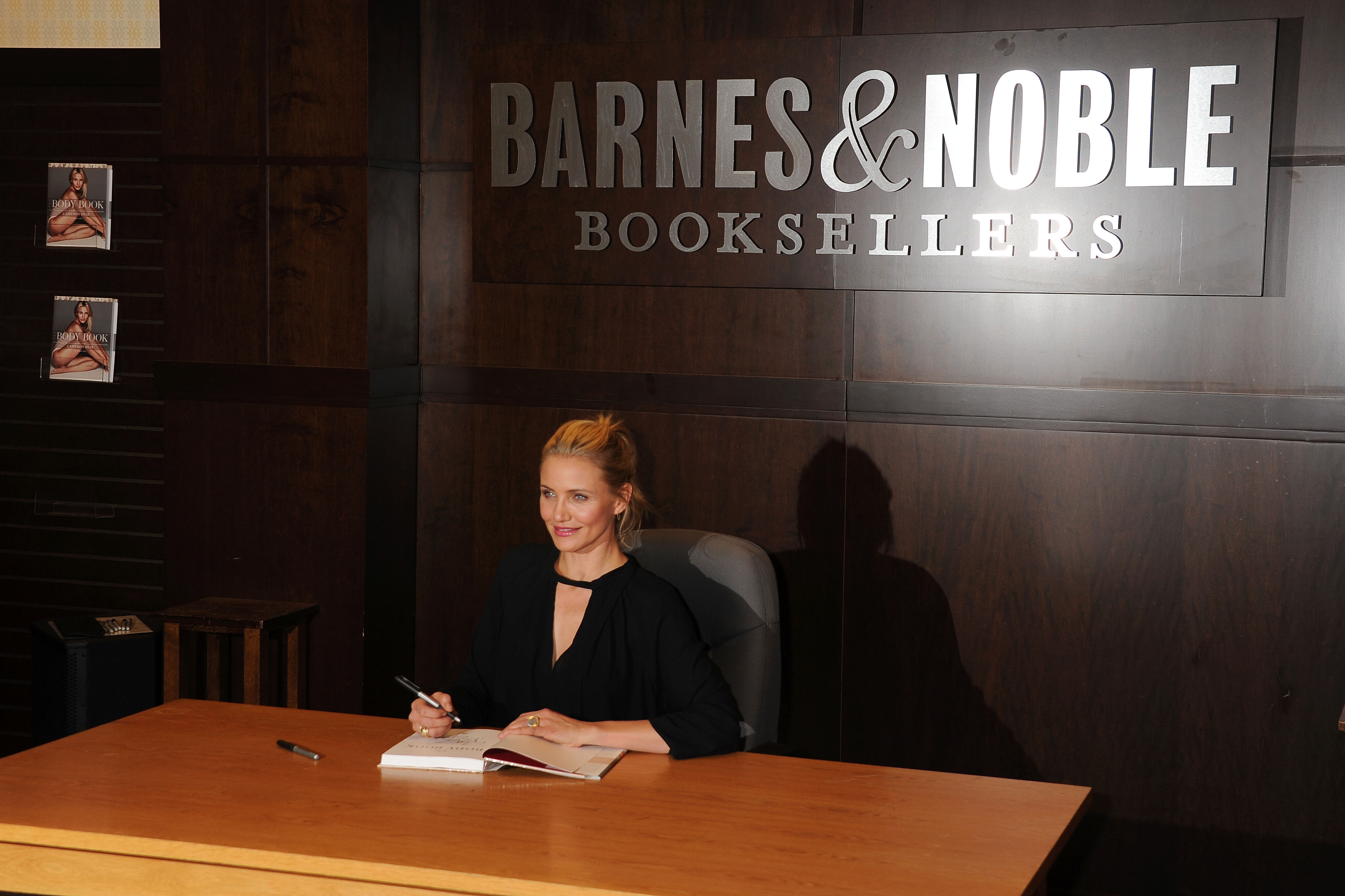 BarnesandNoblesBookSigning-059.jpg