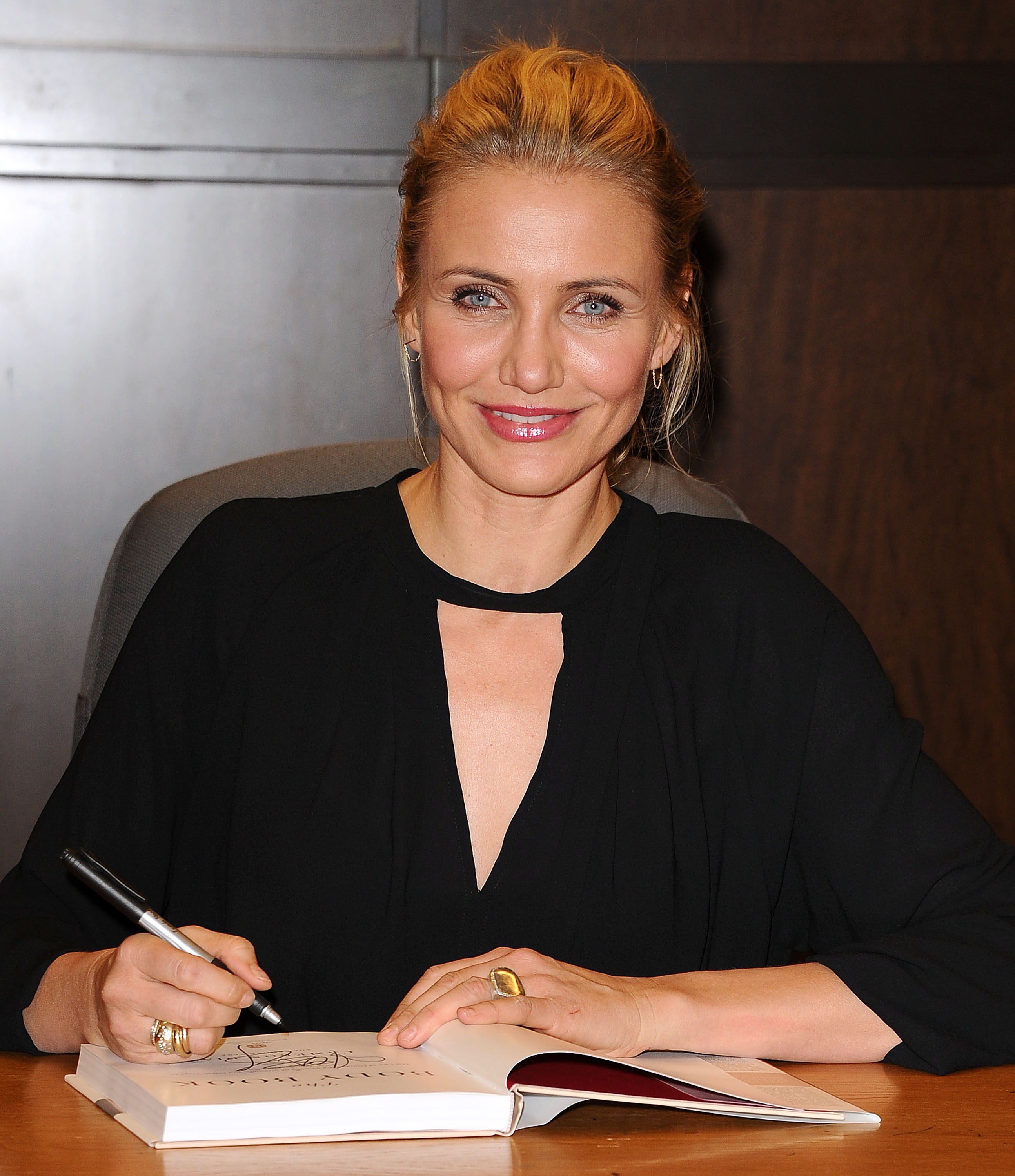 BarnesandNoblesBookSigning-113.jpg