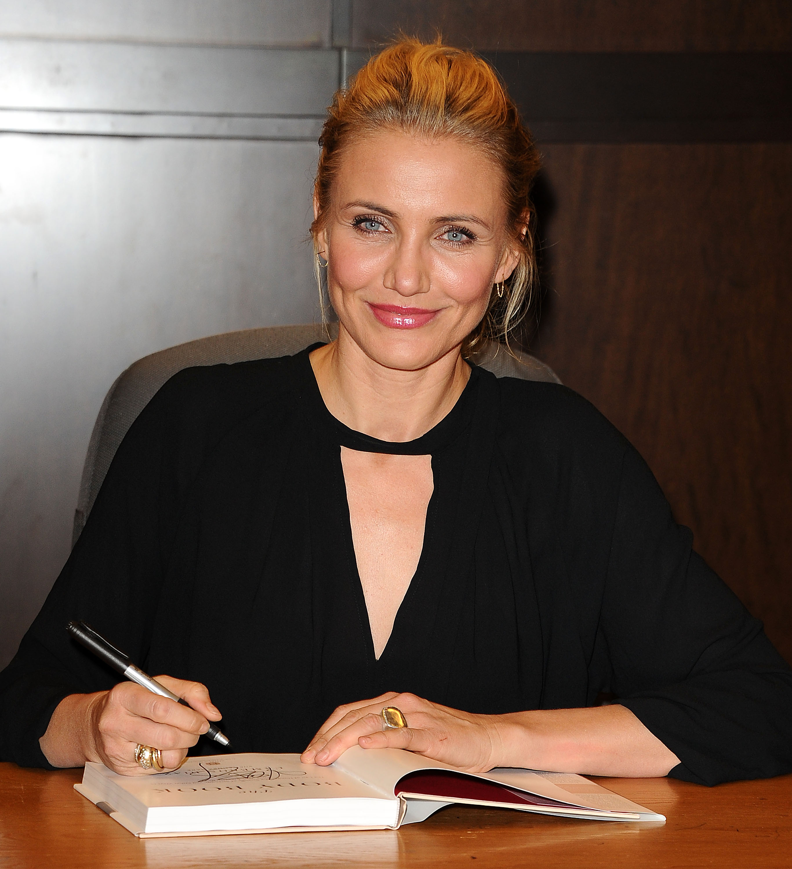 BarnesandNoblesBookSigning-118.jpg