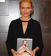 BarnesandNoblesBookSigning-002.jpg