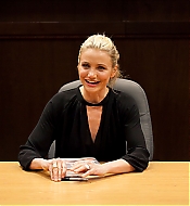 BarnesandNoblesBookSigning-026.jpg