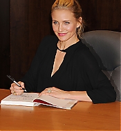 BarnesandNoblesBookSigning-058.jpg