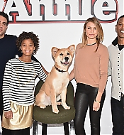 AnniePhotoCall-04.jpg