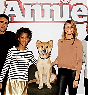 AnniePhotoCall-19.jpg