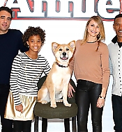 AnniePhotoCall-29.jpg