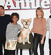 AnniePhotoCall-44.jpg