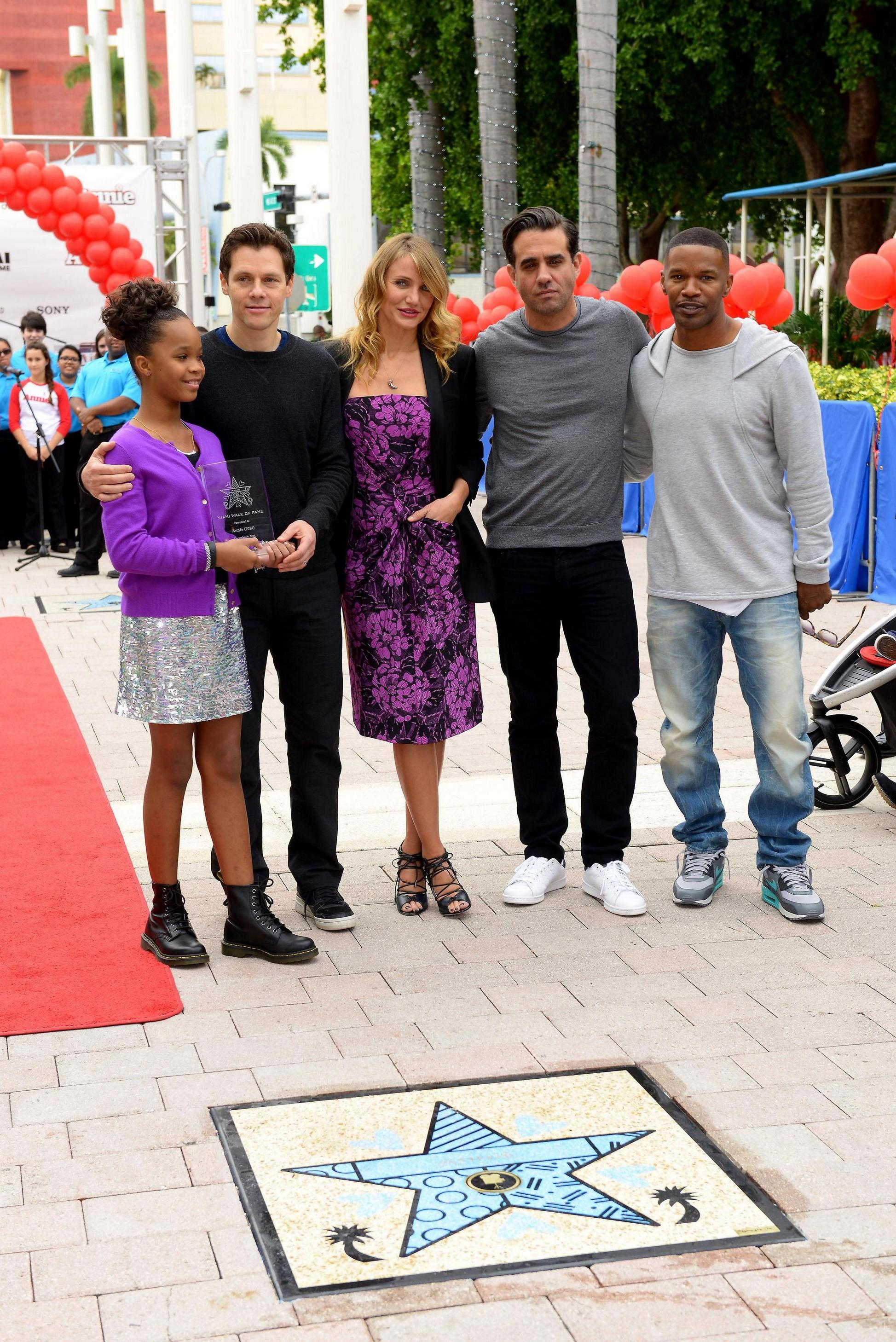 AnnieMiamiWalkofFame-160.jpg