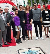 AnnieMiamiWalkofFame-010.jpg