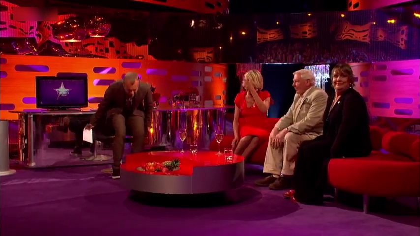 grahamnortonshow-2012-05-25_011.jpg