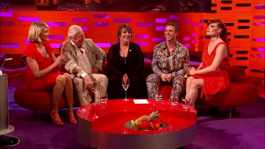 grahamnortonshow-2012-05-25_368.jpg