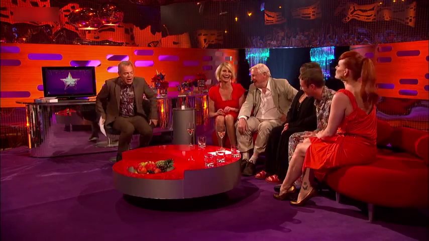 grahamnortonshow-2012-05-25_369.jpg