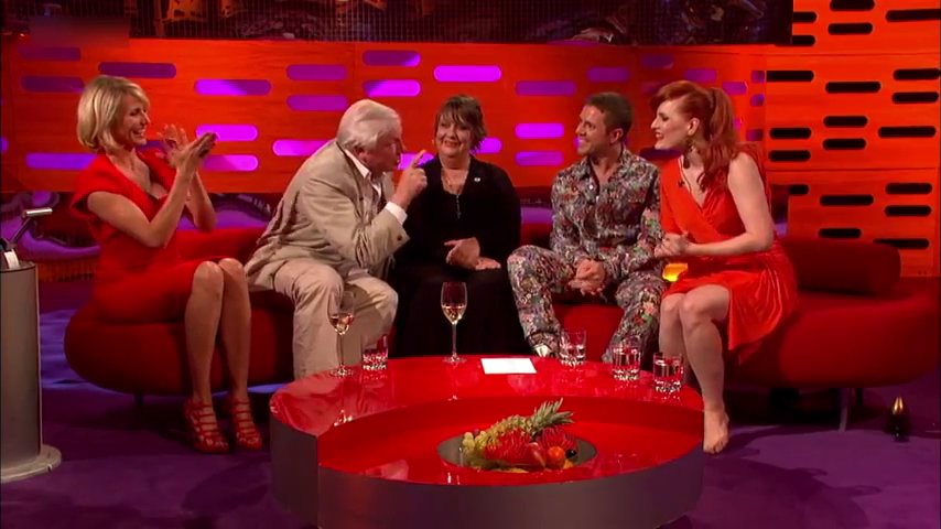 grahamnortonshow-2012-05-25_413.jpg