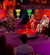 grahamnortonshow-2012-05-25_139.jpg