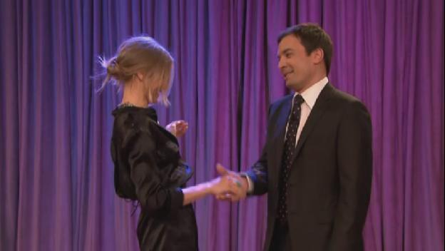 JimmyFallon090304_Cap572.JPG