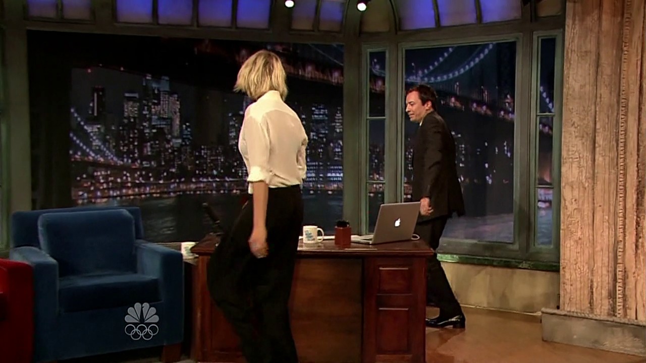 jimmyfallon120508_cap011.jpg