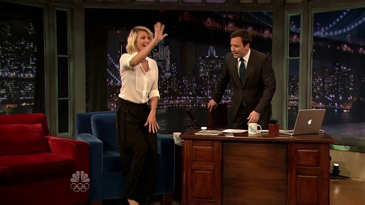 jimmyfallon120508_cap015.jpg