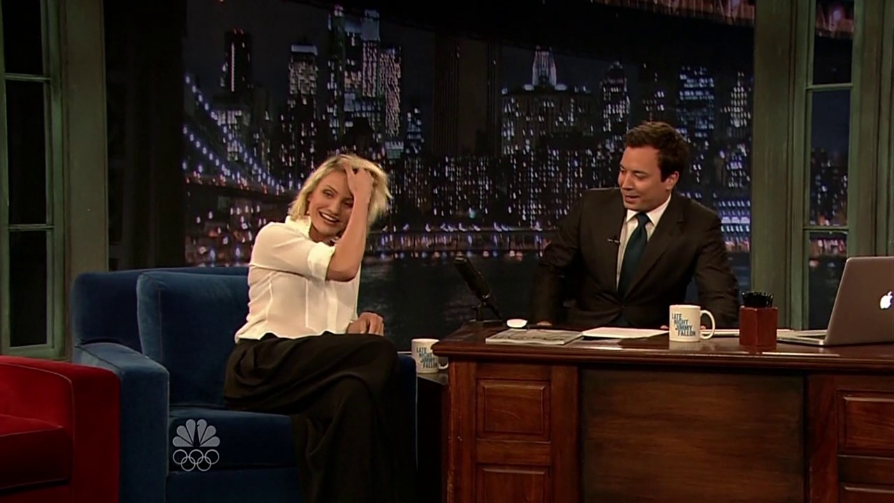 jimmyfallon120508_cap016.jpg