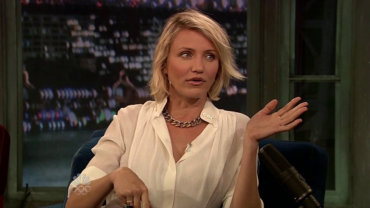 jimmyfallon120508_cap040.jpg