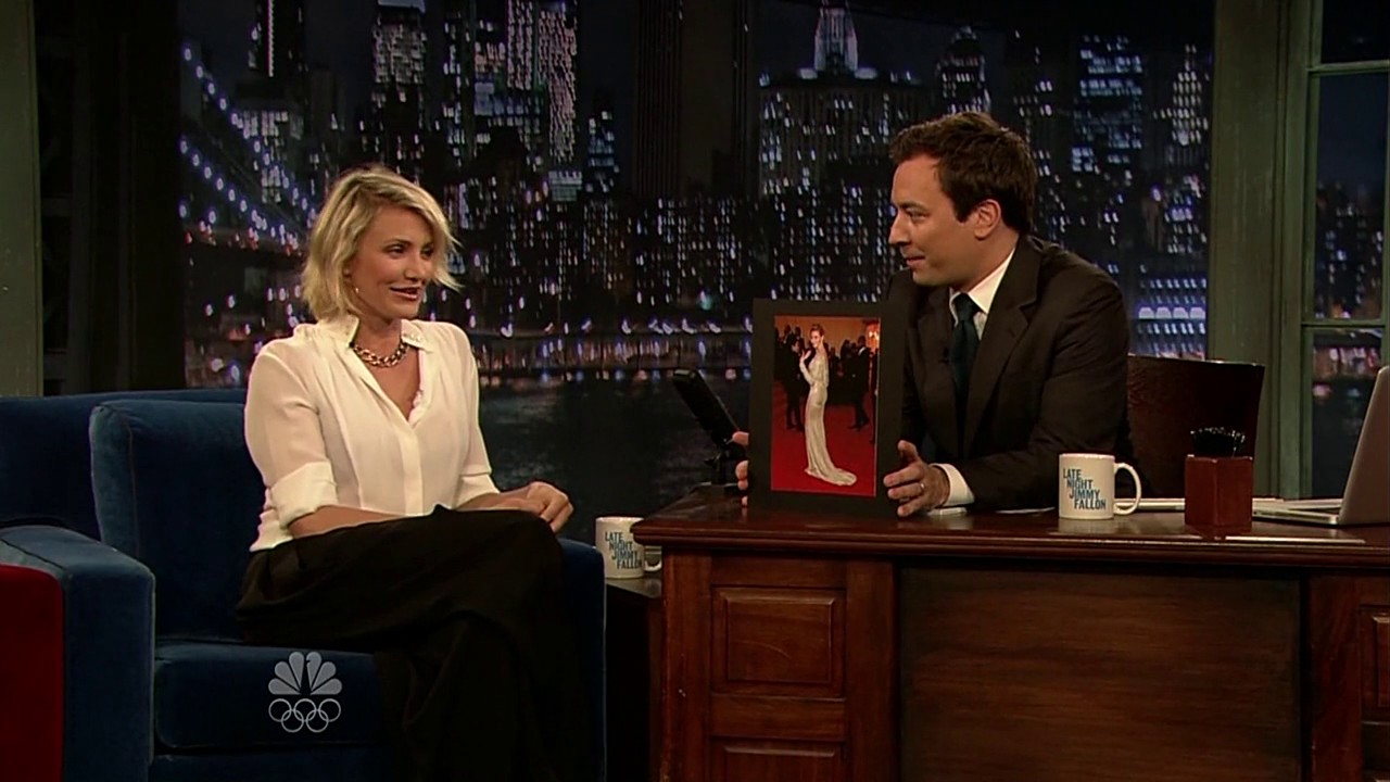 jimmyfallon120508_cap052.jpg