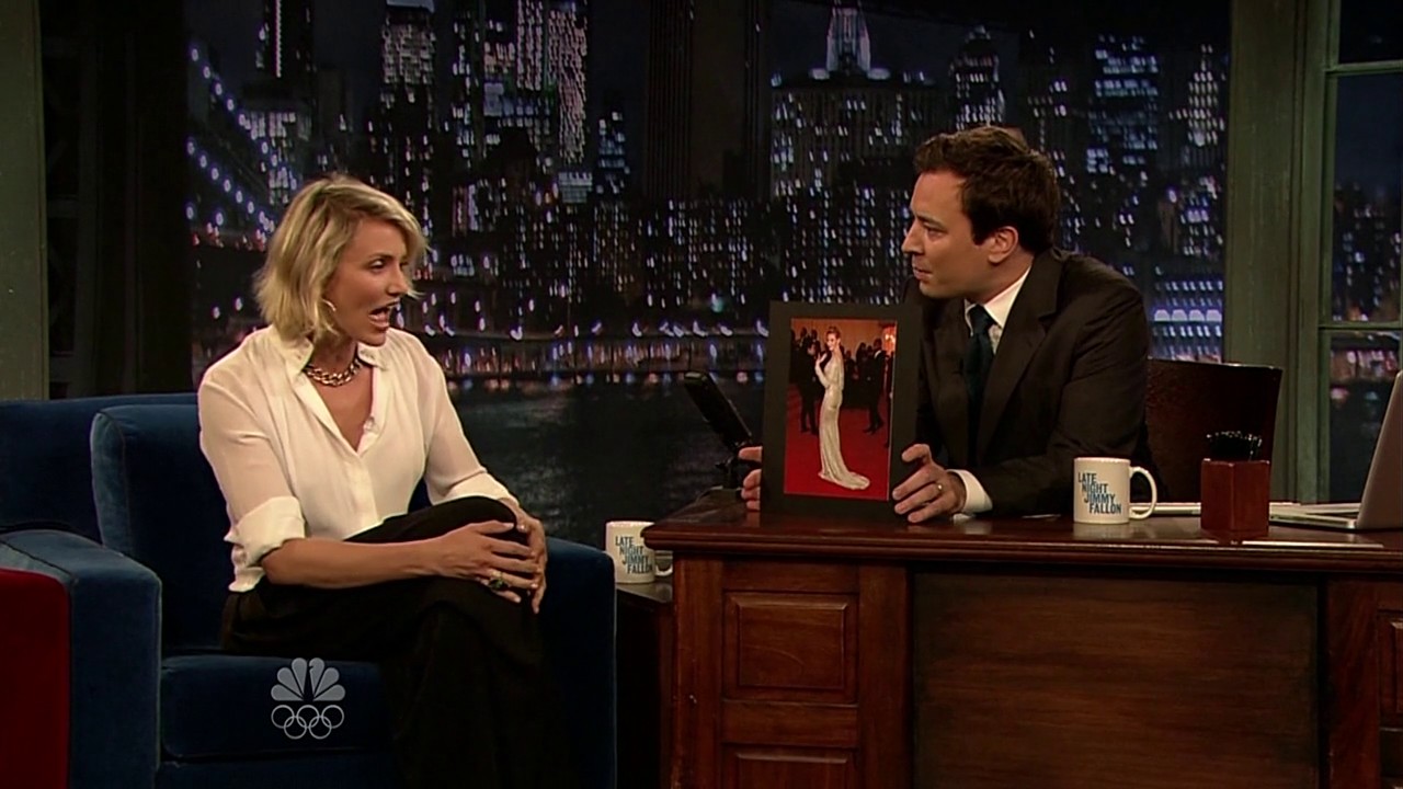 jimmyfallon120508_cap055.jpg