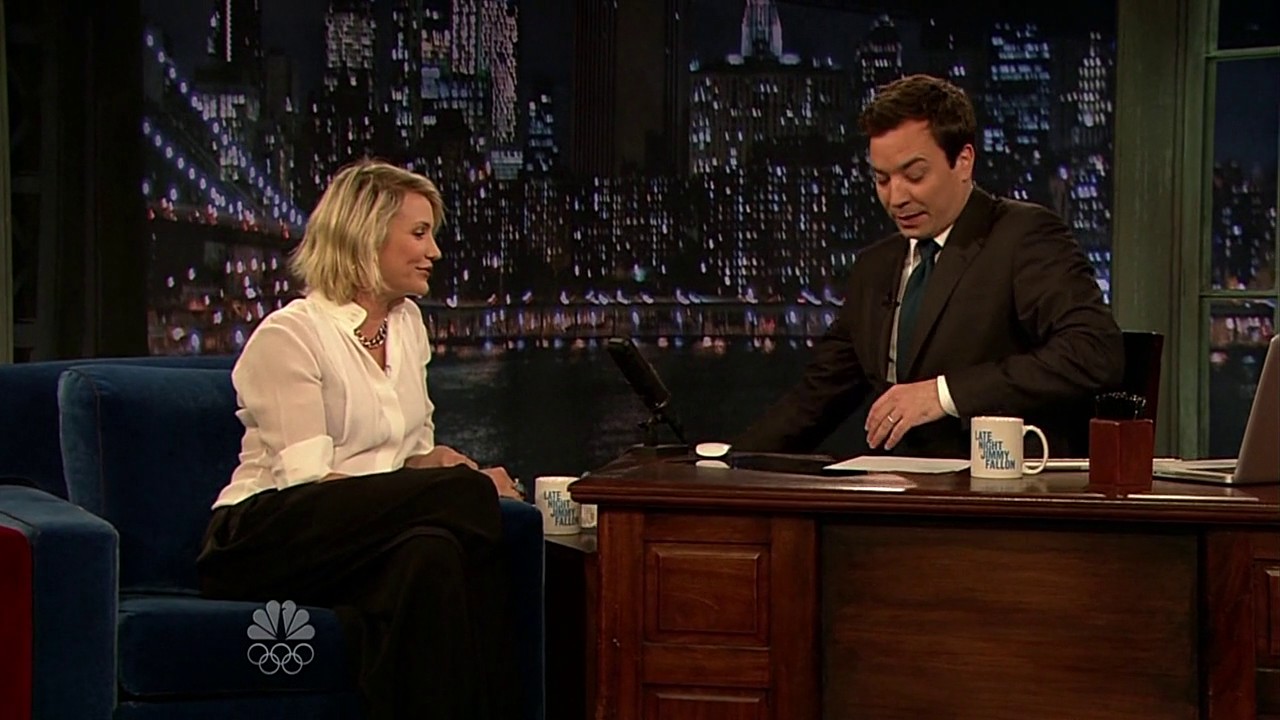 jimmyfallon120508_cap080.jpg