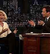 jimmyfallon120508_cap198.jpg