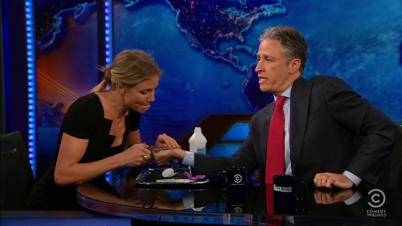 dailyshow2011_057.jpg