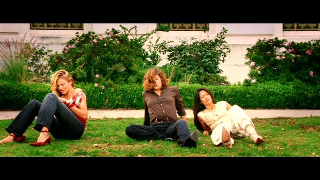 dvdcharliesangels2cap_1335.jpg