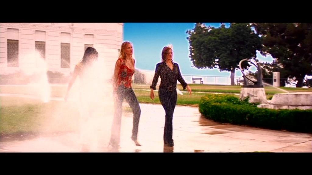 dvdcharliesangels2cap_1343.jpg