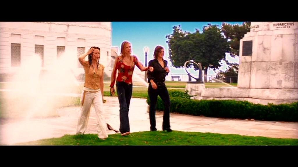 dvdcharliesangels2cap_1344.jpg