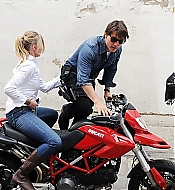 KnightandDay_OnSet091208_1000.jpg