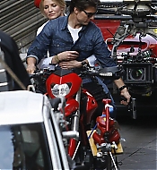 KnightandDay_OnSet091209_022.jpg