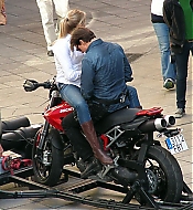 KnightandDay_OnSet091209_031.jpg