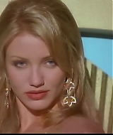 TheMaskFeaturetteReturnToEdgeCity-013.jpg