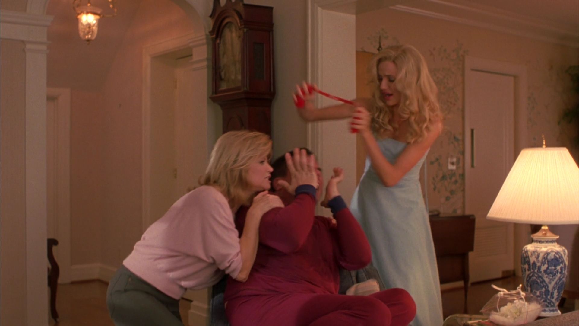 1998-TheresSomethingAboutMary-0165.jpg