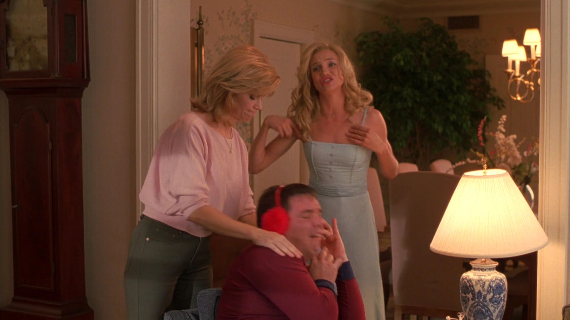 1998-TheresSomethingAboutMary-0176.jpg