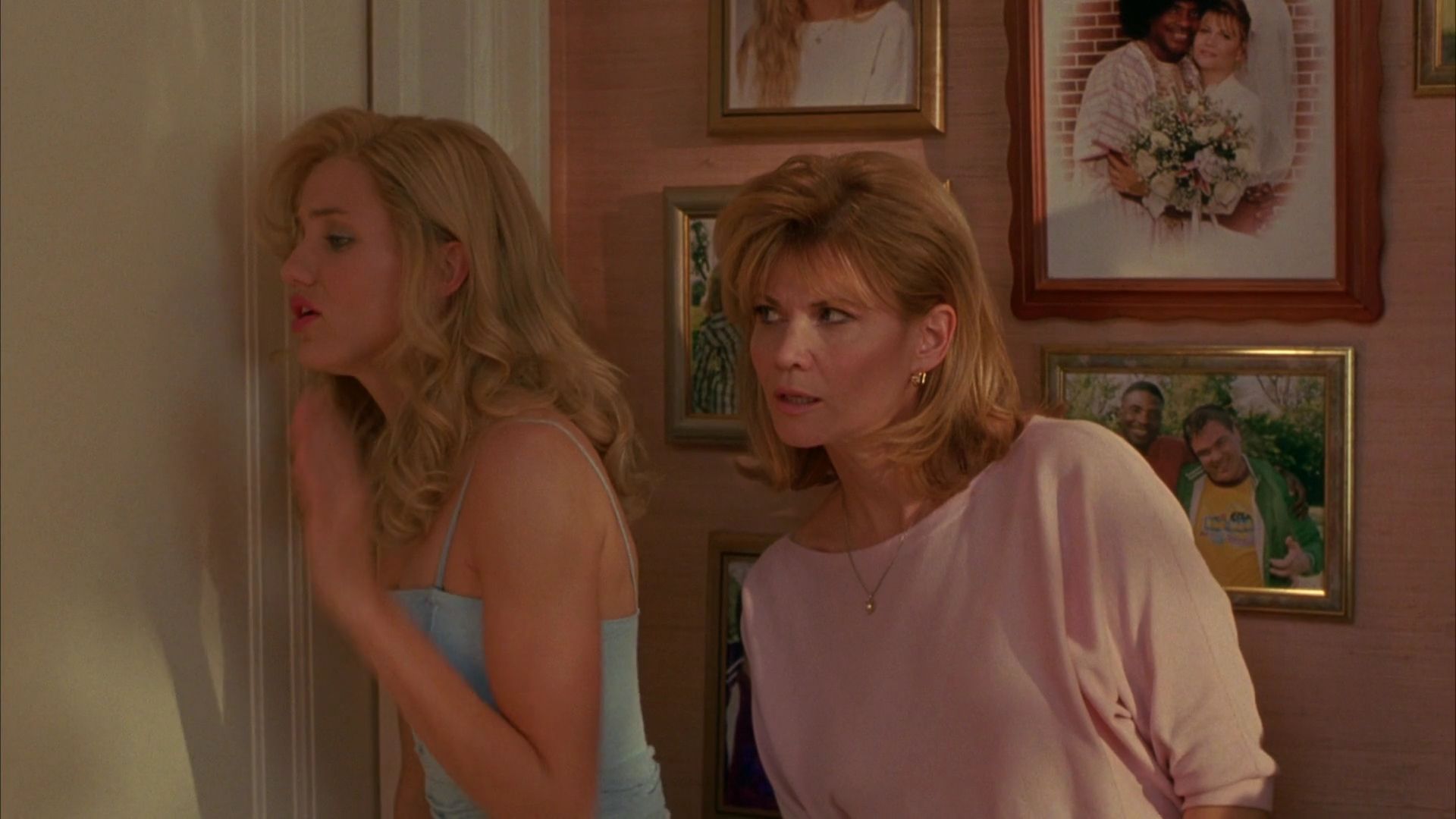 1998-TheresSomethingAboutMary-0183.jpg