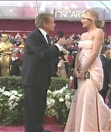 2008OscarsCap-RedCarpetO-030.jpg