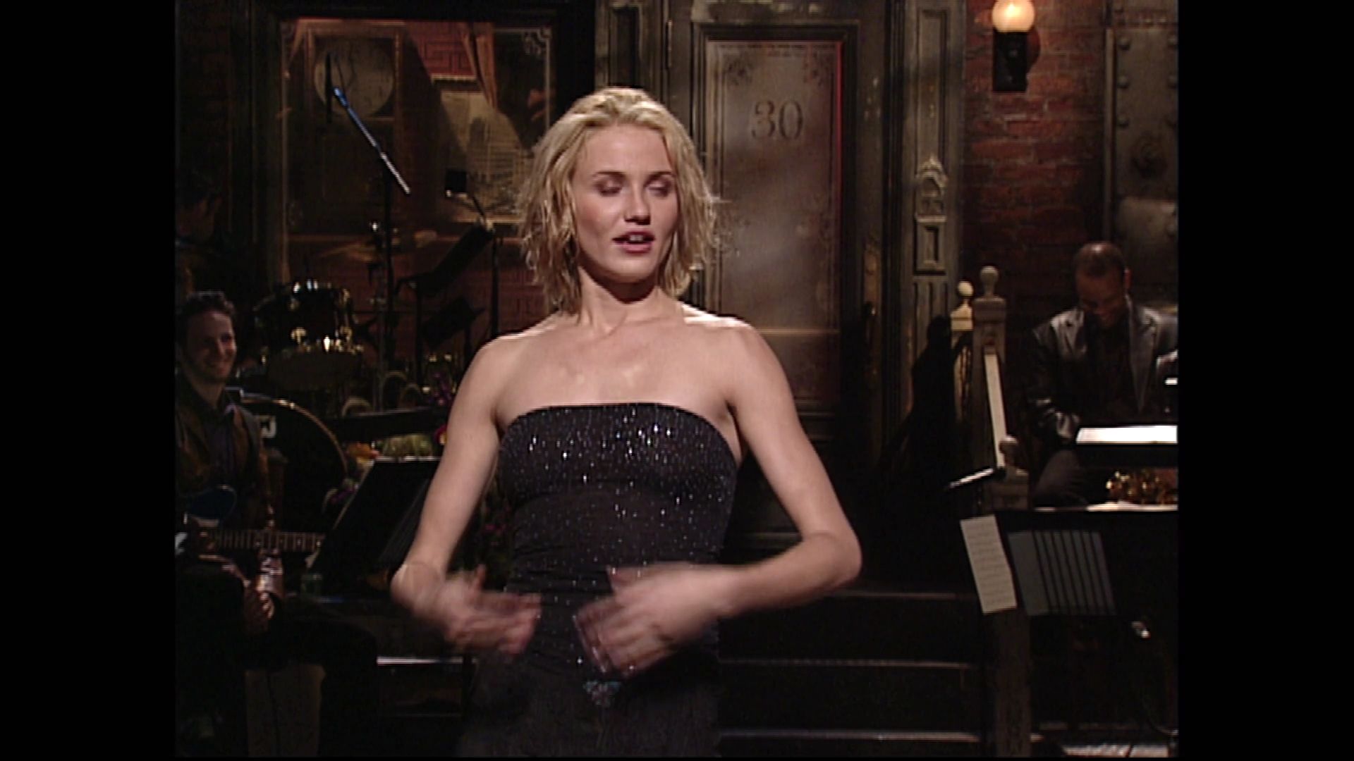 SNL-S24E01-082.jpg